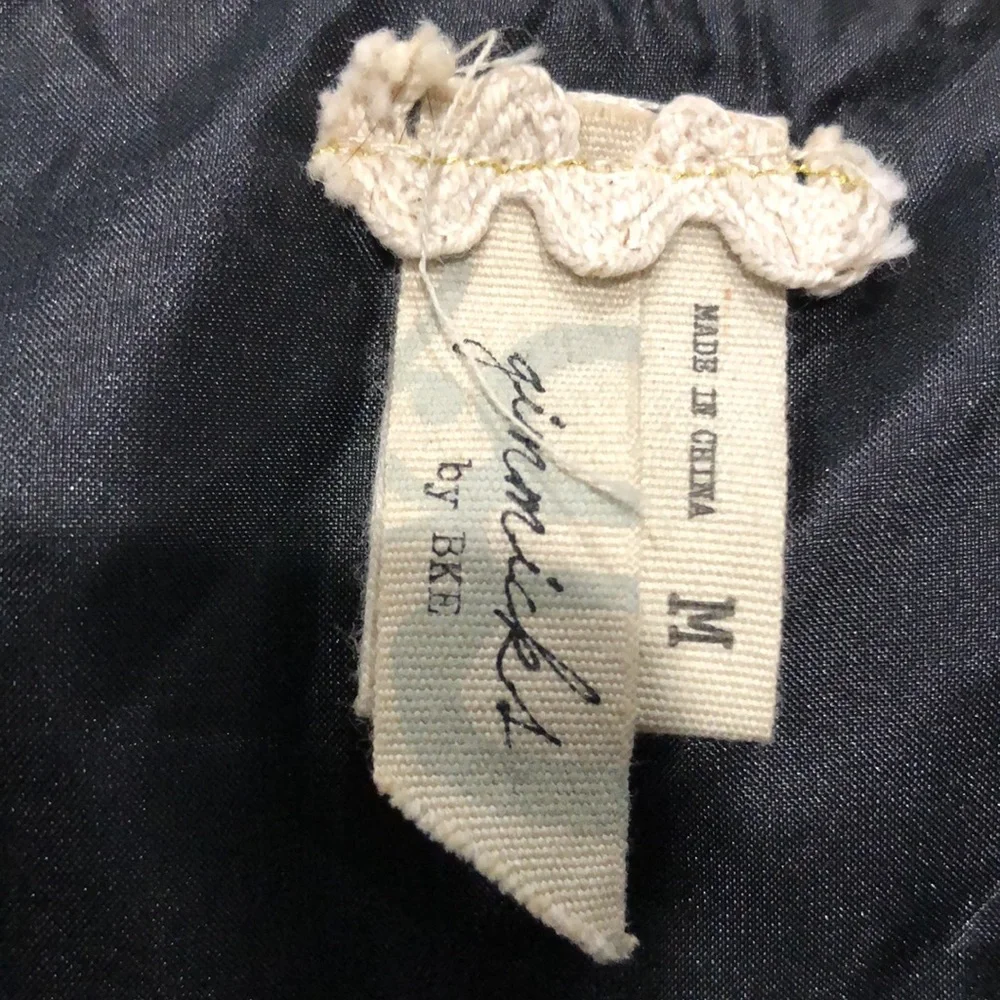 Gimmicks by BKE vest. Size M. - Picture 8 of 9